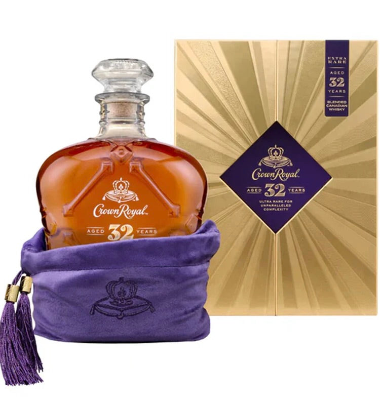 Crown Royal Aged 32 Years Extra Rare Blended Canadian Whisky