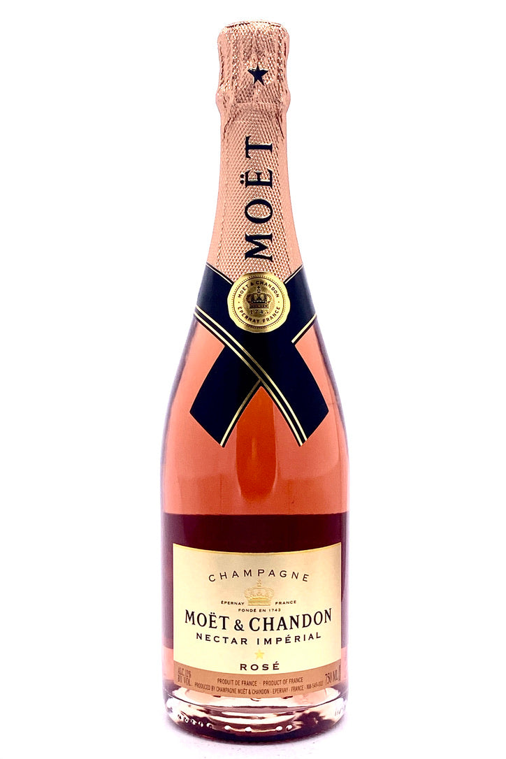 Moet & Chandon Nectar Imperial Rose Light Up Bottle 750ml